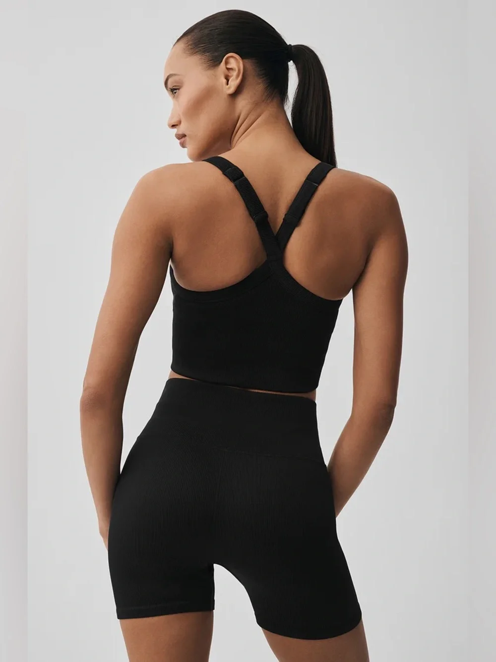 ALO Yoga new tags